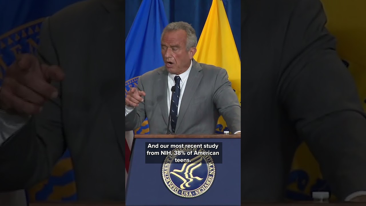 Robert F. Kennedy Jr. says sugar is poison while announcing a ban on artificial food dyes