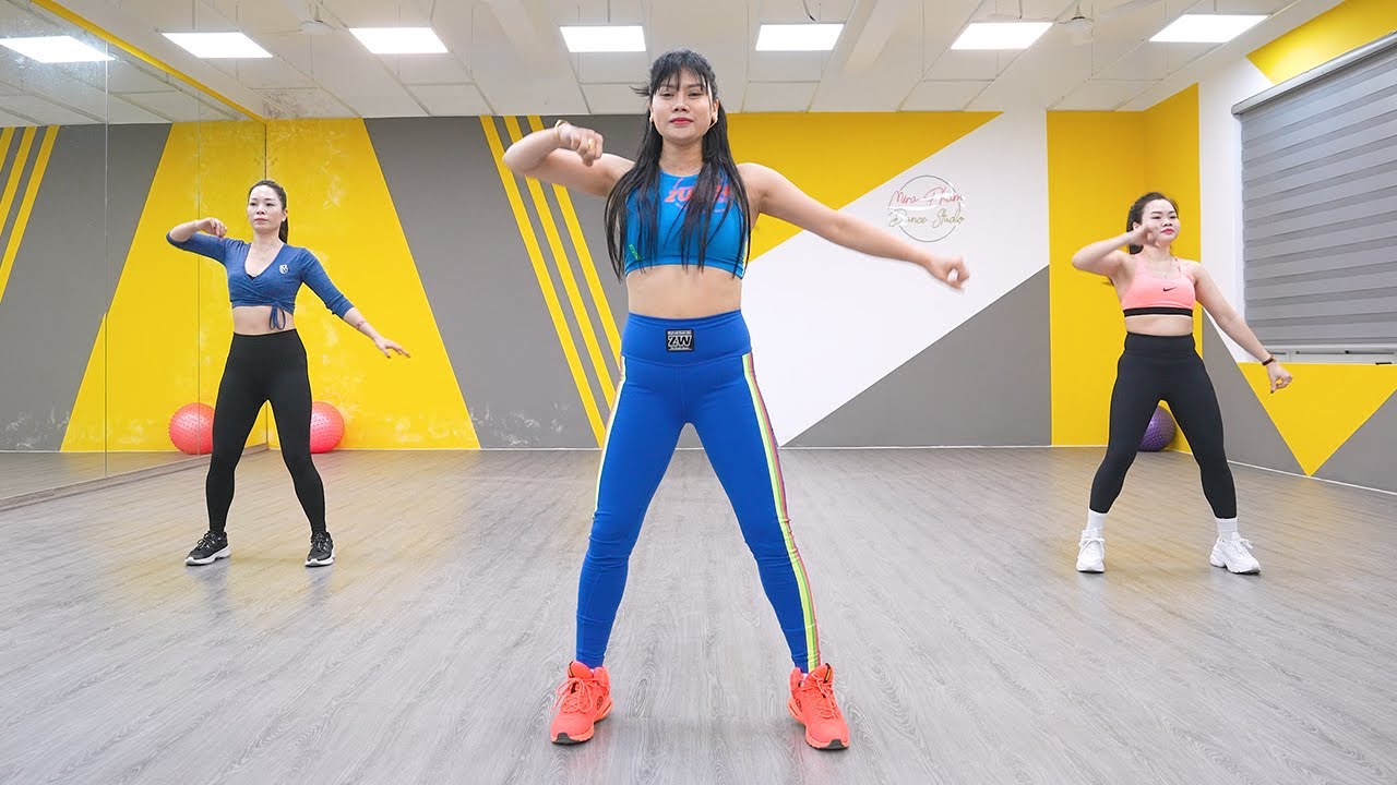 28 Minute Dance Workout At Home | Exercise To Lose Weight FAST | Zumba Class