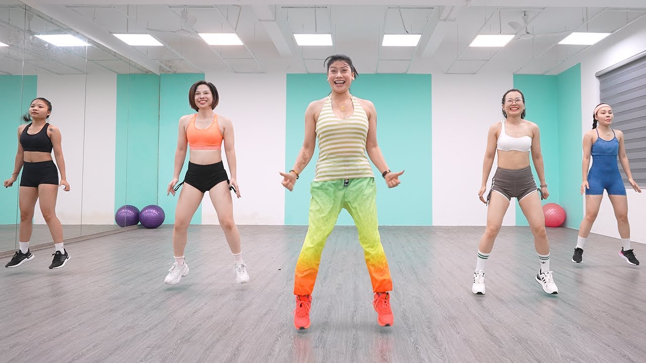 20 Minute Dance Workout At Home | Exercise To Lose Weight FAST | Zumba Class