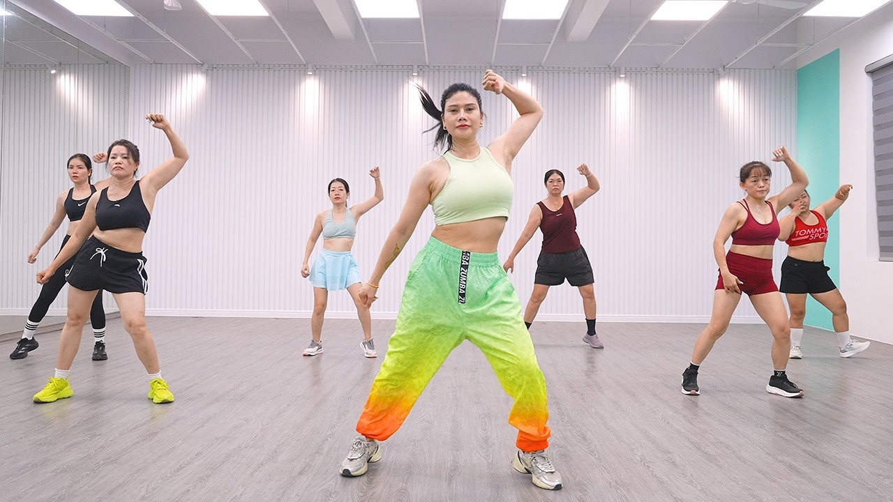 25 Minute Dance Workout At Home | Exercise To Lose Weight FAST | Zumba Class